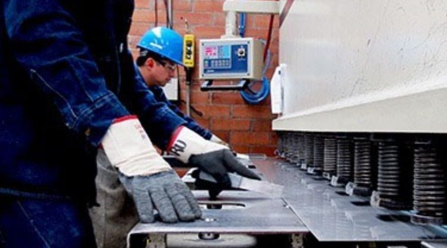 deformacion-chapas-05 maquinaria para deformación de chapa